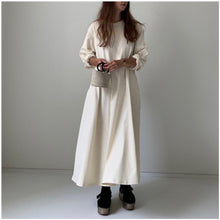 画像をギャラリービューアに読み込む, レディース ふんわりロングワンピース コットン100 ワンピース 秋冬新品 2色