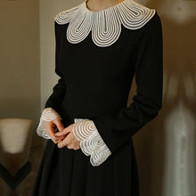 画像をギャラリービューアに読み込む, フラワーカラー　襟付き　フレアワンピース　シア襟ワンピース