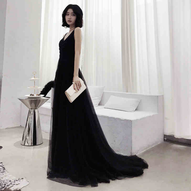 スパゲティストラップ ブラックドレス 二次会 前撮り 後撮り