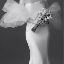 画像をギャラリービューアに読み込む, オフショルダー ボリューム袖 マーメイドドレス 2色