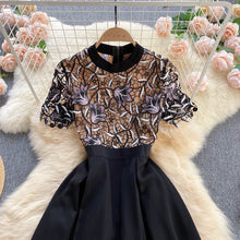 画像をギャラリービューアに読み込む, レース 刺繍 ハイネック 異素材 アンダードレス付 シフォン