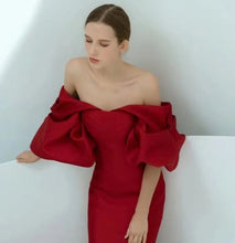 画像をギャラリービューアに読み込む, オフショルダー パフスリーブ サテンマーメイドドレス  2色