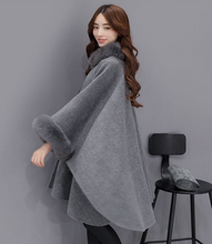 画像をギャラリービューアに読み込む, 30%OFF レディースふわふわ 豪華ファー付き ポンチョ ケープ コート 秋冬
