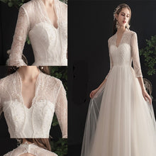 画像をギャラリービューアに読み込む, ウエディングドレス Aライン フィッシュテール 胸元レース