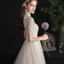 画像をギャラリービューアに読み込む, ウエディングドレス Aライン フィッシュテール 胸元レース