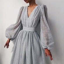 画像をギャラリービューアに読み込む, パーティードレス 結婚式 ワンピース V開き シアー感 ロング丈