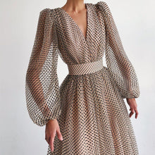 画像をギャラリービューアに読み込む, パーティードレス 結婚式 ワンピース V開き シアー感 ロング丈